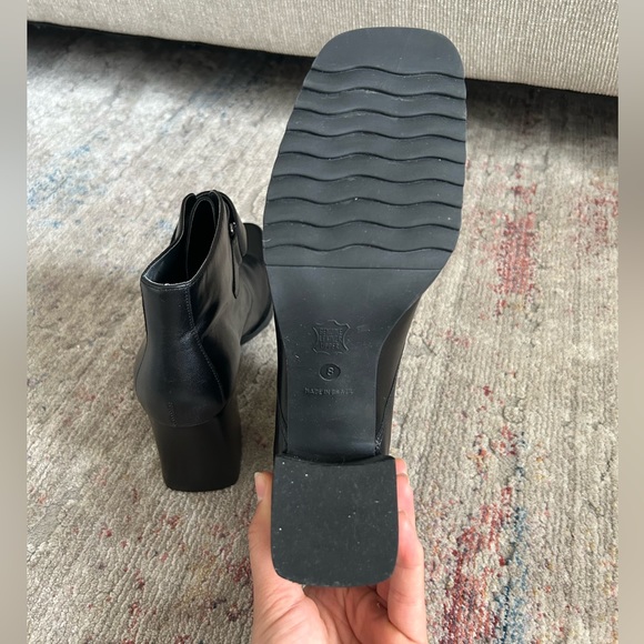 Unisa Leather Ankle Bootie - Picture 9 of 14